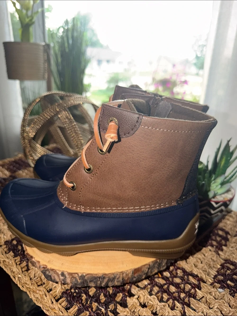 Sperry stylish practical